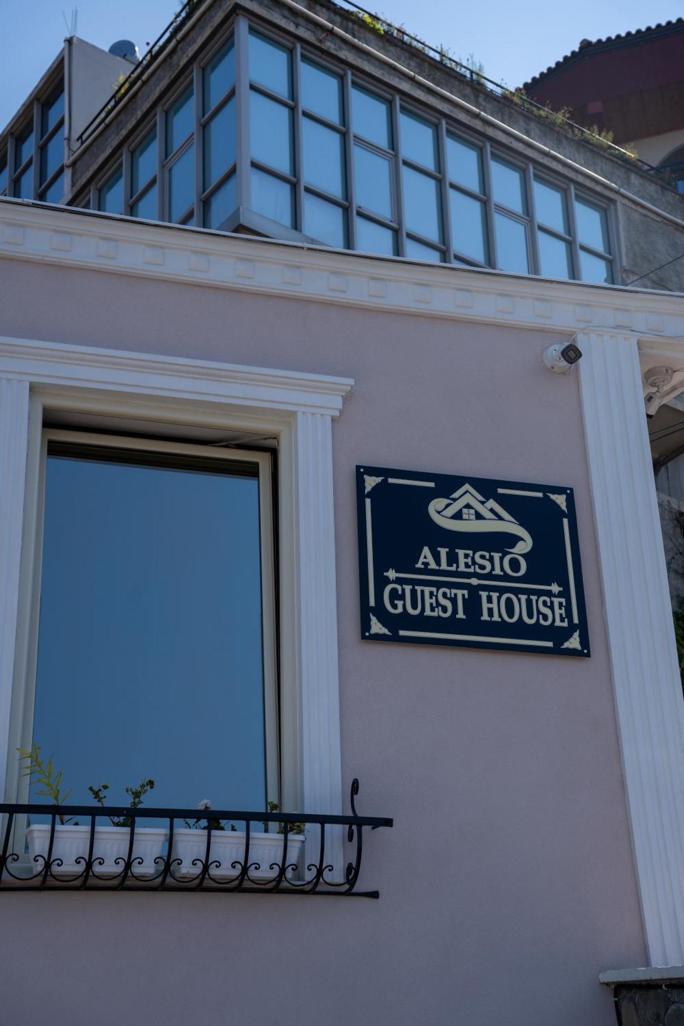 Alesio Guest House Kruje Ngoại thất bức ảnh